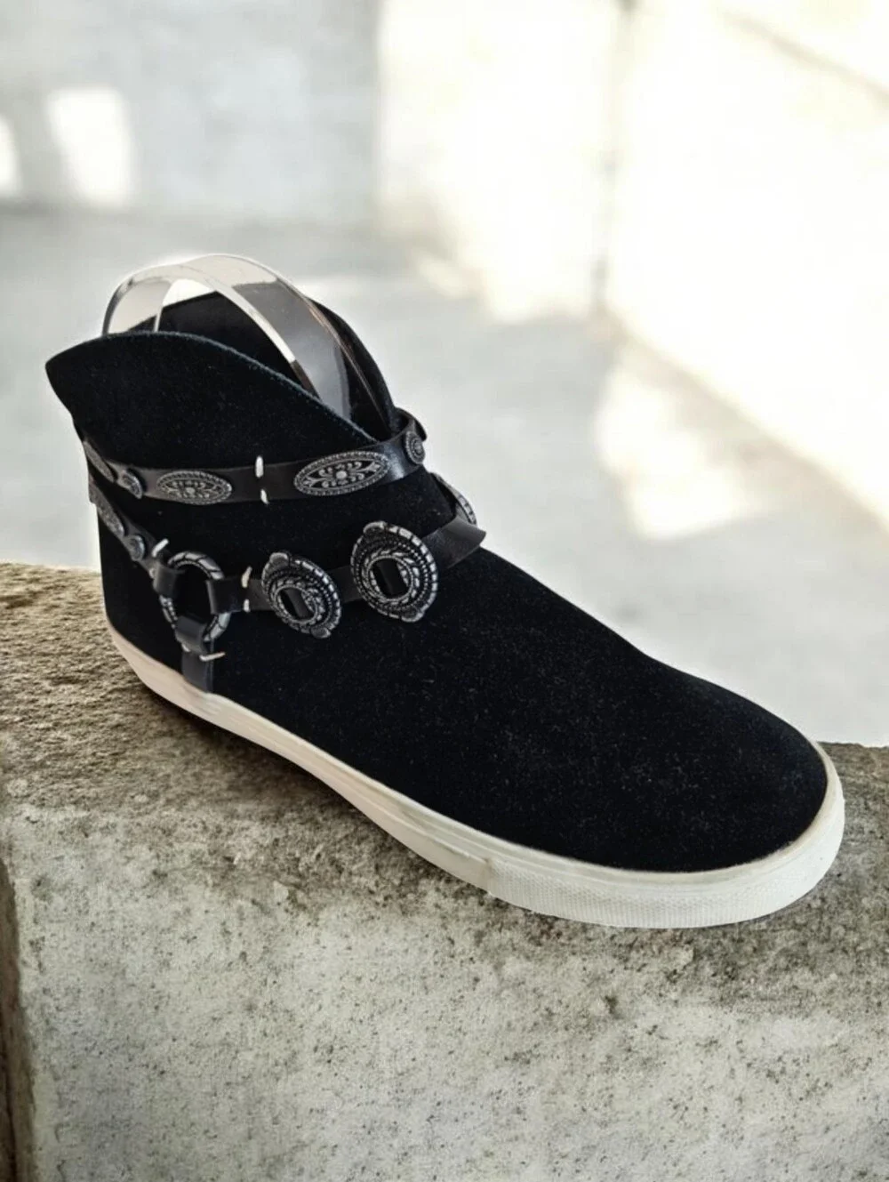 Very Volatile Sneakers 6.5 Menloh Suede Double Strap Back Zip Black Leather Boho